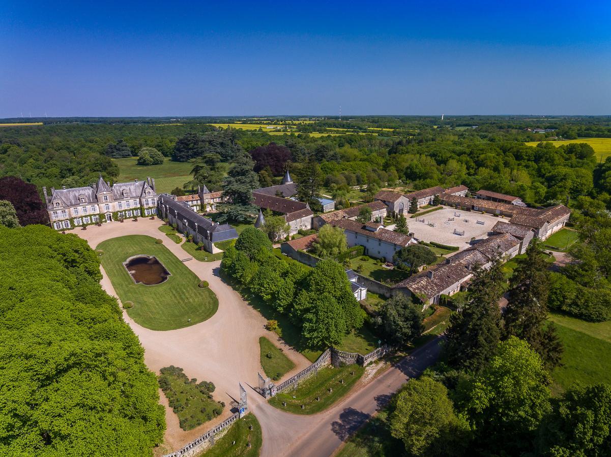 Chateau De Curzay Eksteriør bilde