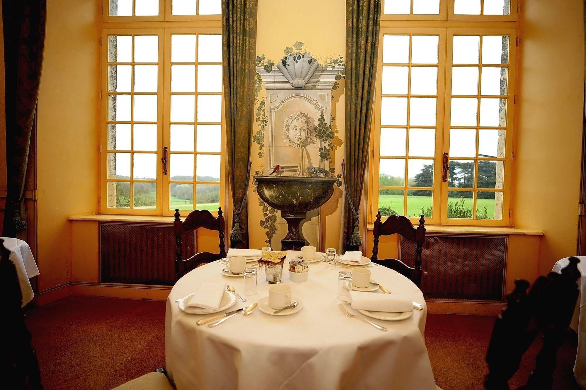 Chateau De Curzay Eksteriør bilde