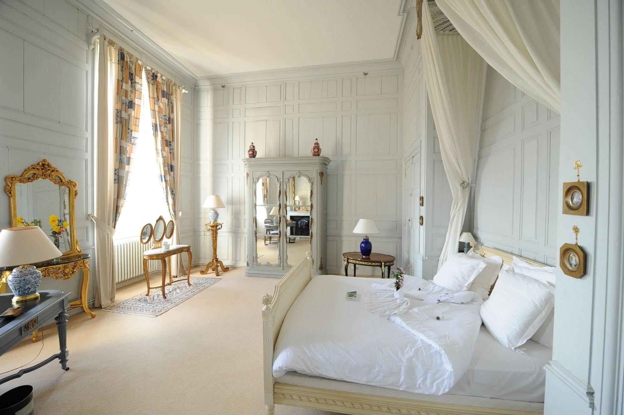 Chateau De Curzay Eksteriør bilde